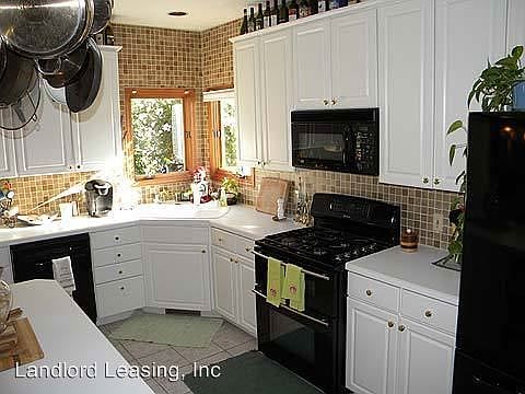 1st image of 160 Ravenglass Blvd