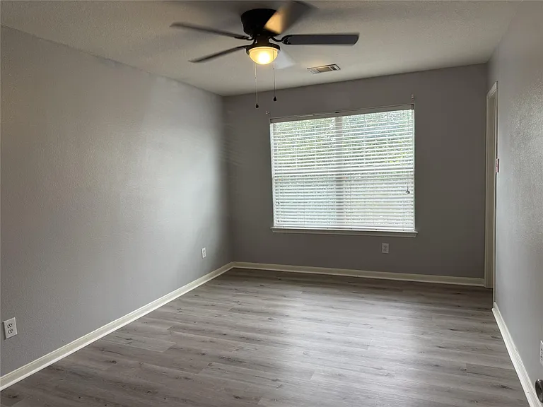 4635 Canadian River Ct — Photo 11