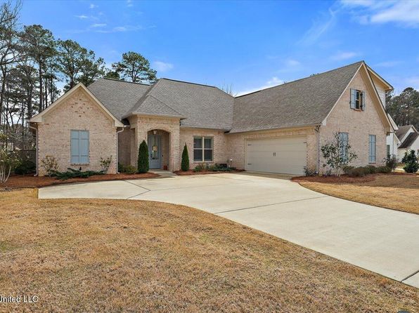 705 Chickasaw Dr S, Flowood, MS 39232