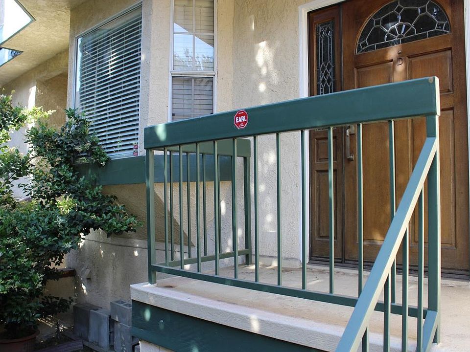 1st image of 402 California St Unit D