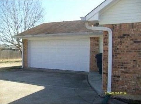 2nd image of 5501 Bayou Dr