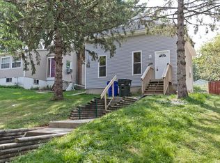 1219 20th Ave SW, Cedar Rapids, IA 52404