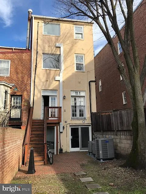 Building Photo 3
