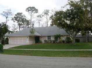 824 Foresteria Ave, Wellington, FL 33414