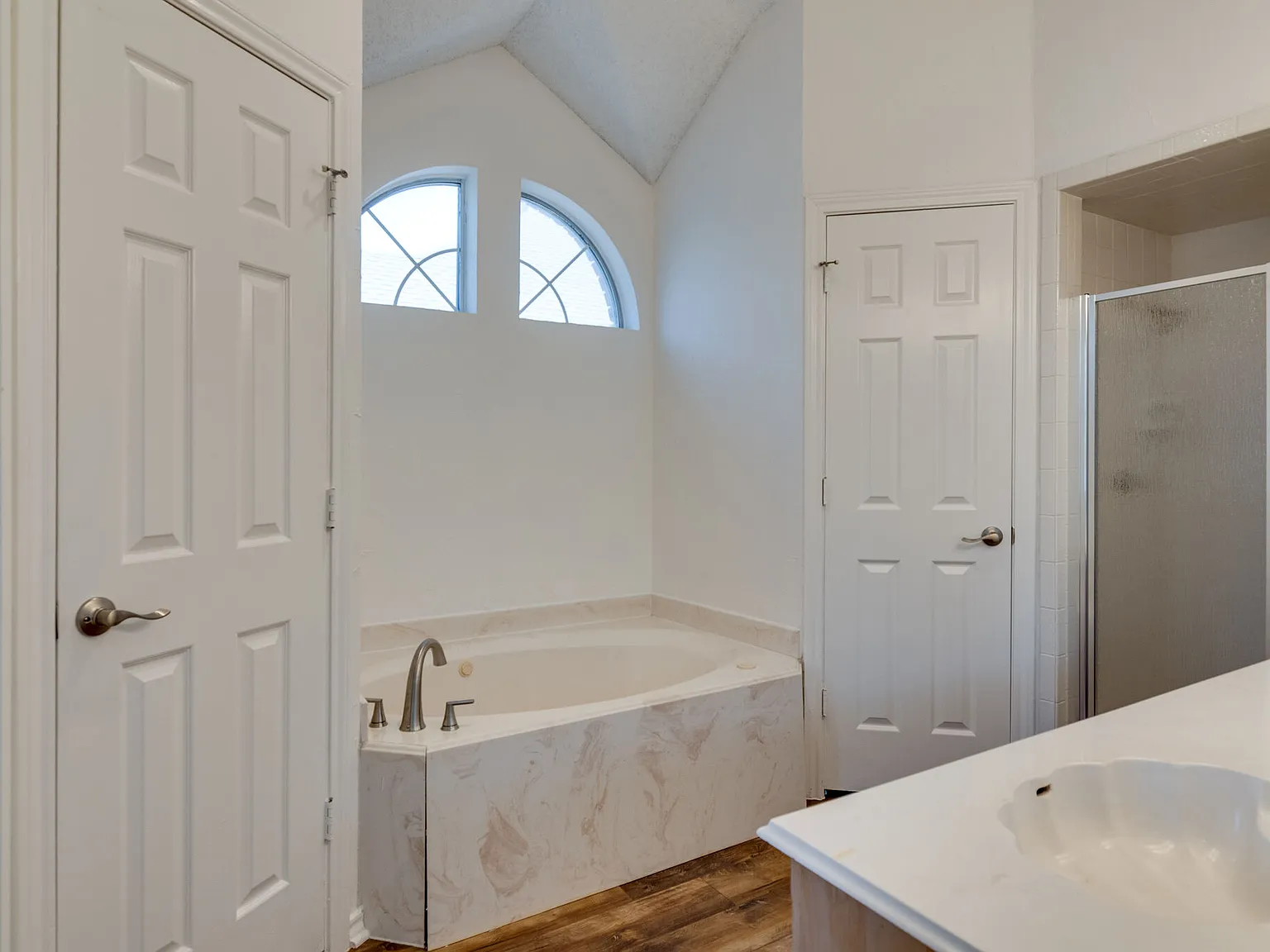 3 bed, 1609 sqft, $2,600 — Photo 4