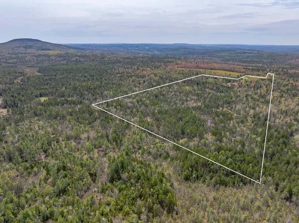475A Range Road, Blue Hill, ME 04614