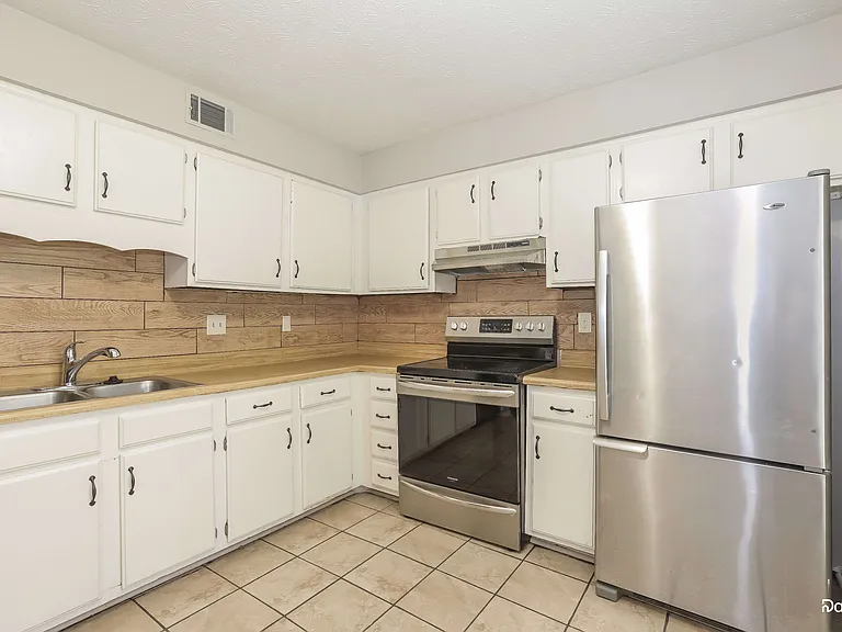 442 Sherwood Oaks Rd — Photo 3
