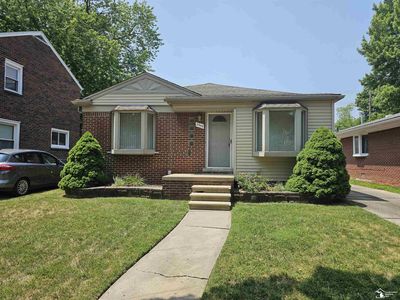 2946 Parkwood St, Trenton, MI, 48183