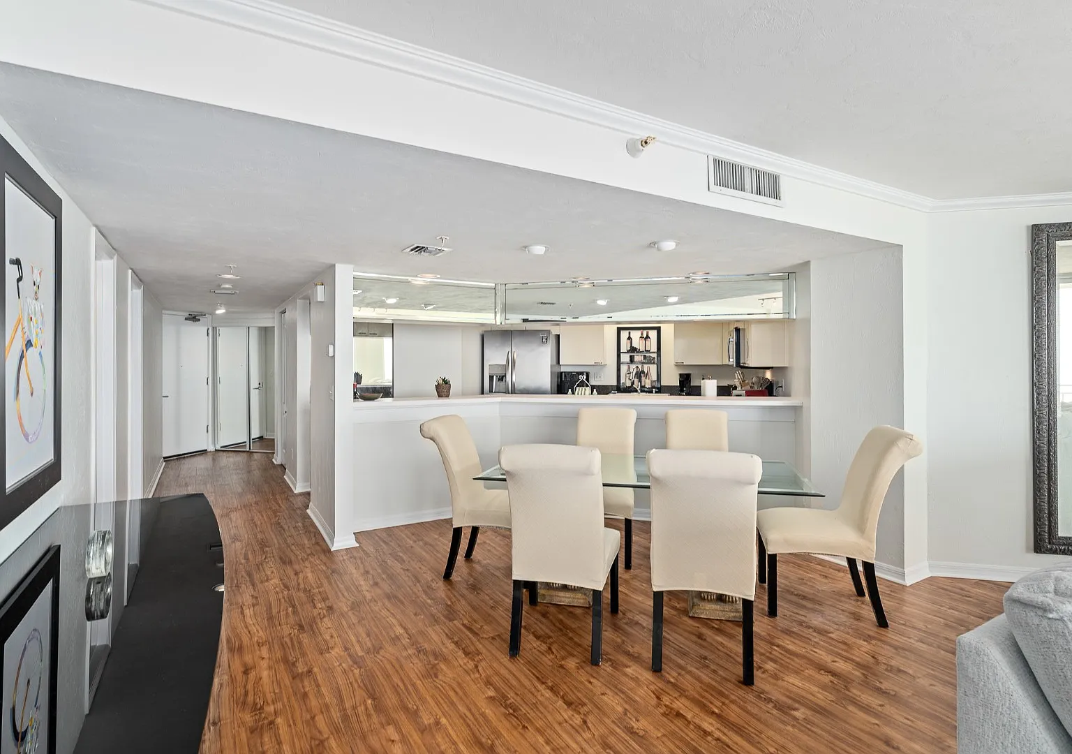 3 bed, 1884 sqft, $4,500 — Photo 4