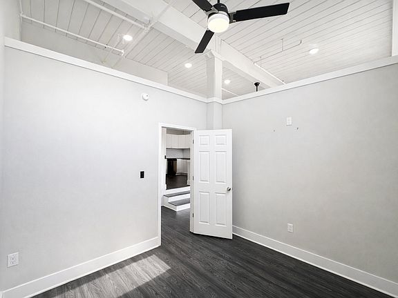 4th image of 161 Mangum St SW Unit 204