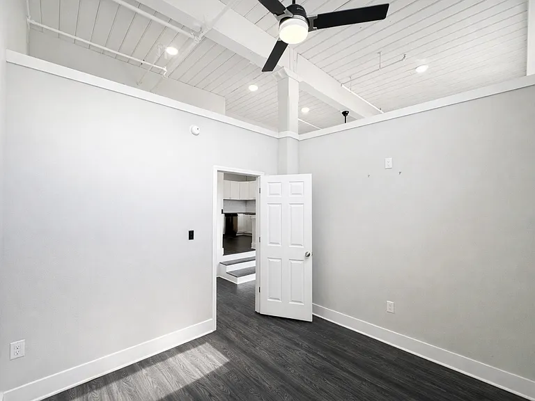 161 Mangum St SW #204 — Photo 4