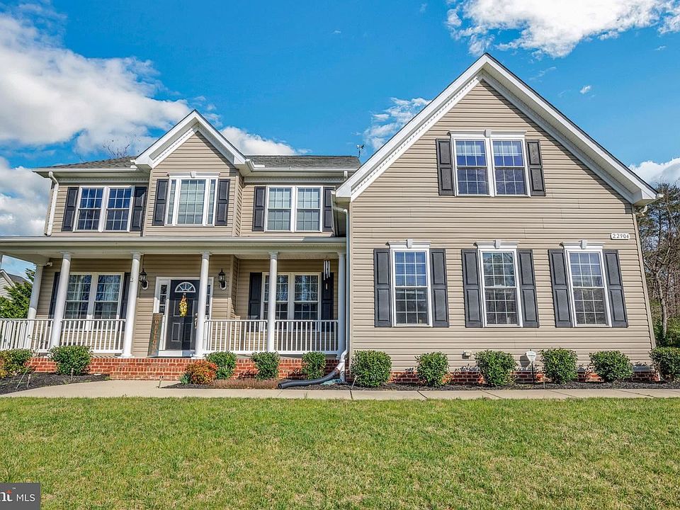 1st image of 22904 Thornbury Dr