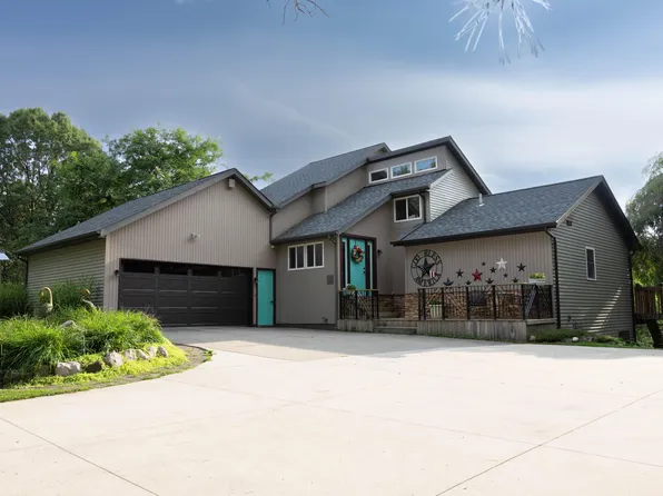 10335 Lincoln Lake Ave NE, Greenville, MI 48838