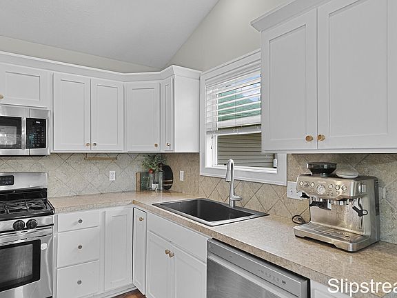5th image of 2282 Outback Dr
