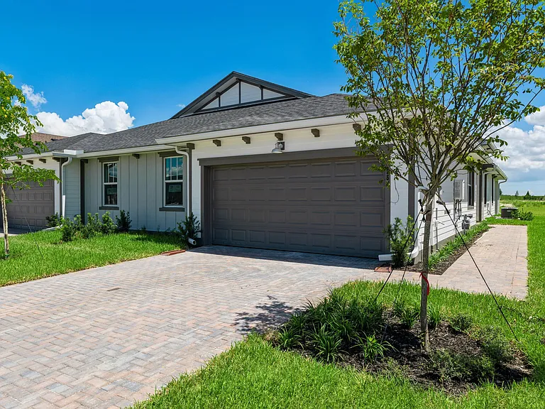 1252 Haywagon Trl — Photo 1