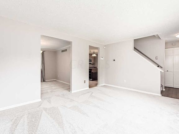 3rd image of 3244 Atlin Ave