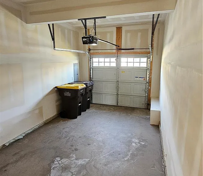 1462 Black Forest Dr S — Photo 14