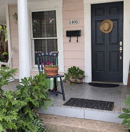 2nd image of 1408 Bridge St