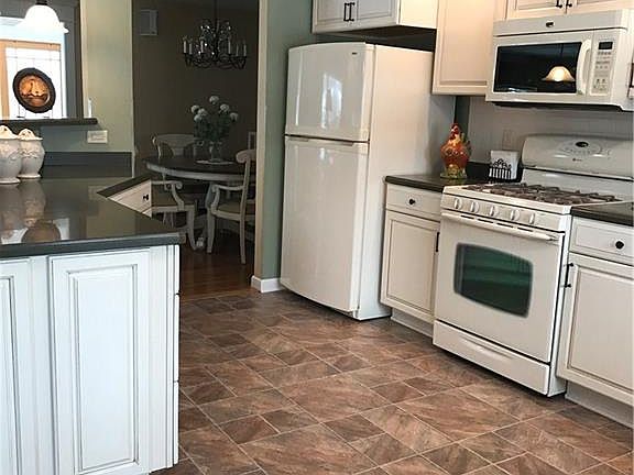3rd image of 59 Somersby Ct