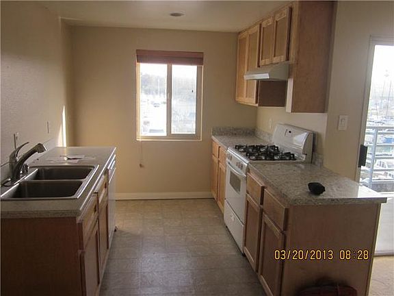 3rd image of 1202 N Pacific St Unit B303