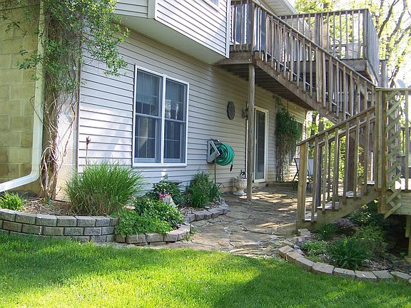 upper and lower deck