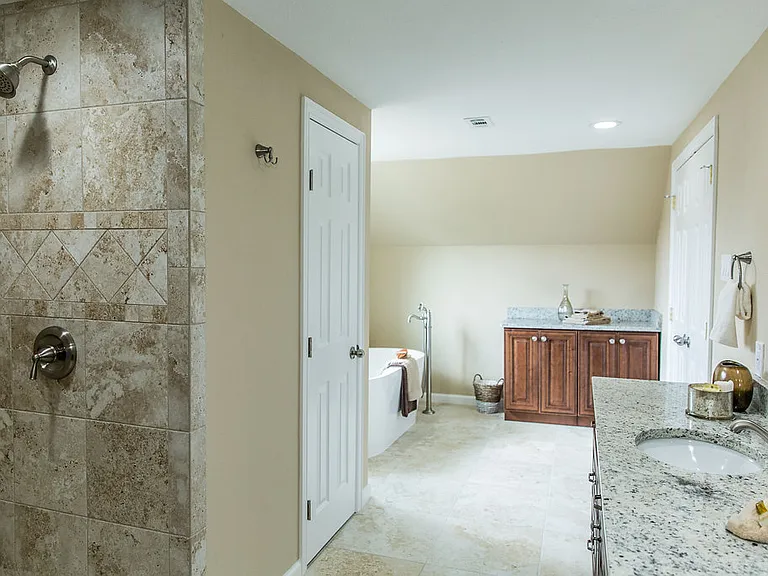 7121 Schafer St — Photo 10