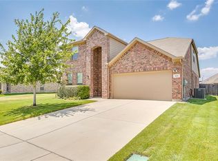 824 Misty Oak Trl, Burleson, TX 76028