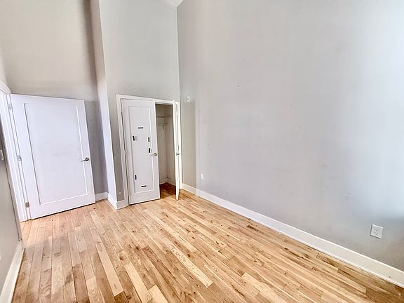 5th image of 1521-23 W Girard Ave #1O1