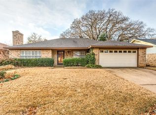 916 Purdue Dr, Arlington, TX 76012