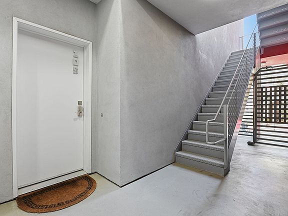 2nd image of 4257 3rd Ave #5