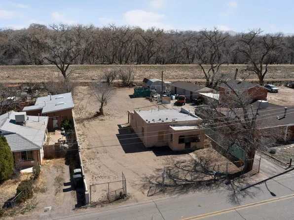 1650 La Vega Dr SW, Albuquerque, NM 87105