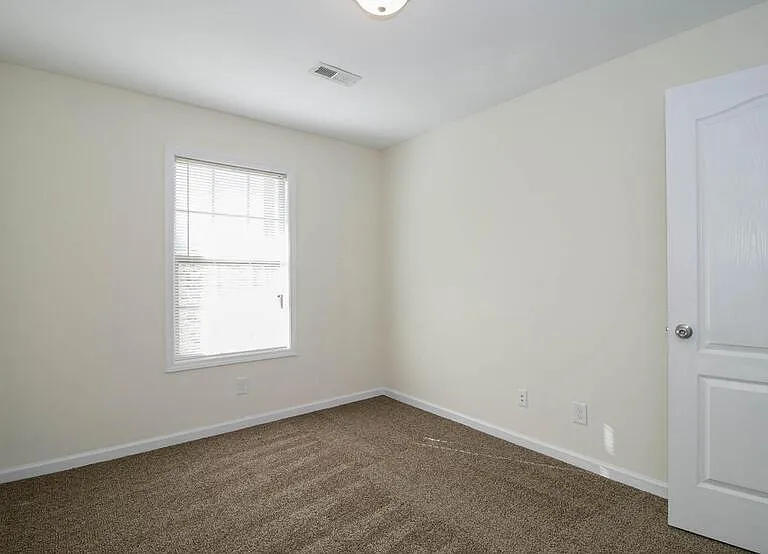 1720C Thistlewood Dr — Photo 14