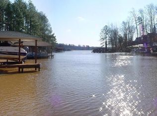 115 Old Blacksmith Rd, Bracey, VA 23919