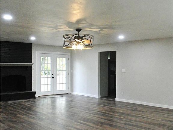 4th image of 143 Harrison Ln