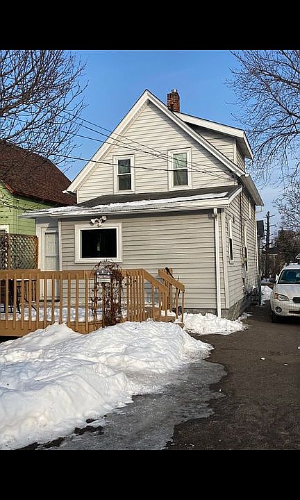 2nd image of 234 Congress St W