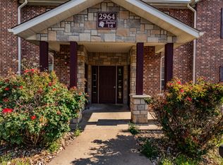 2910 Vineyards Pkwy APT 3, Branson, MO 65616