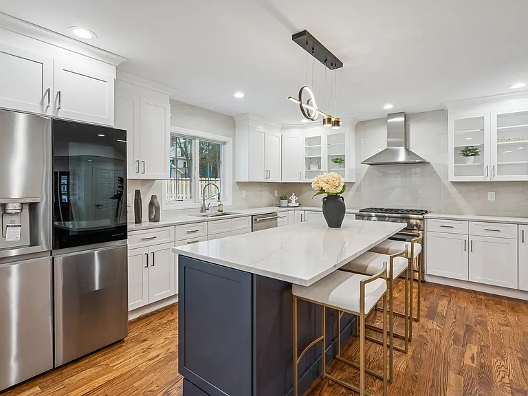 161 Myrtle Ave — Photo 8