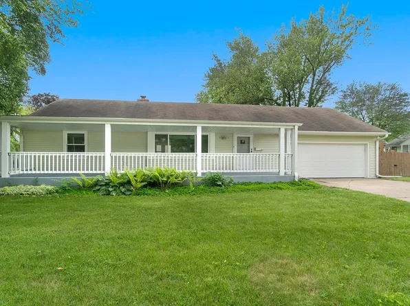 2911 Oak Grove Ln, Rockford, IL 61108
