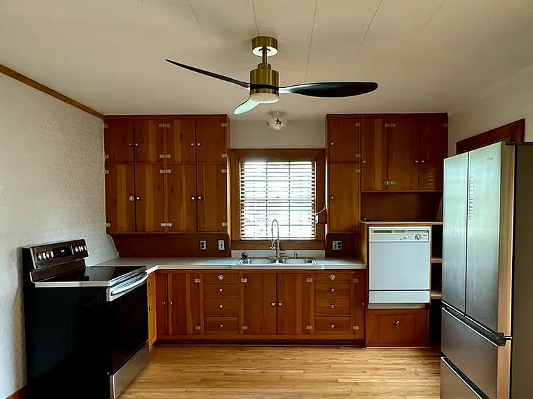 1750 S Delaware Ave — Photo 9