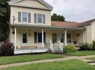37 N Main St, Albion, PA 16401