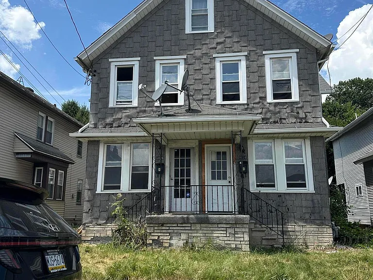 1029 Diamond Ave — Photo 8