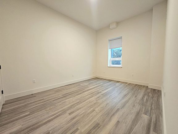 5th image of 50 Washington St #21