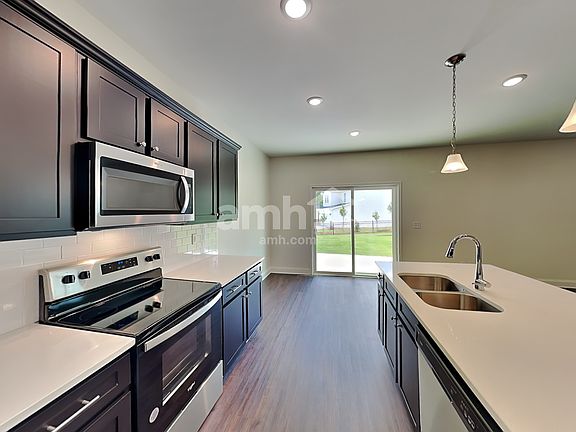 3rd image of 3601 Isabella Ct