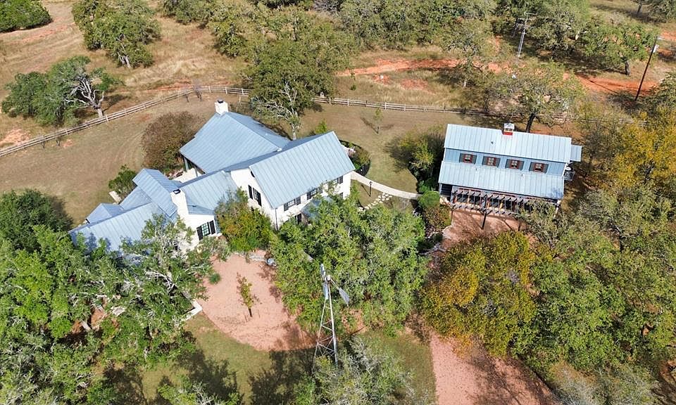 2nd image of 1129 Triple Creek Rd