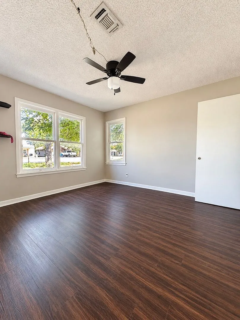 Coming Soon! 2 Bedroom Home Near Goodfellow Afb! — Photo 4