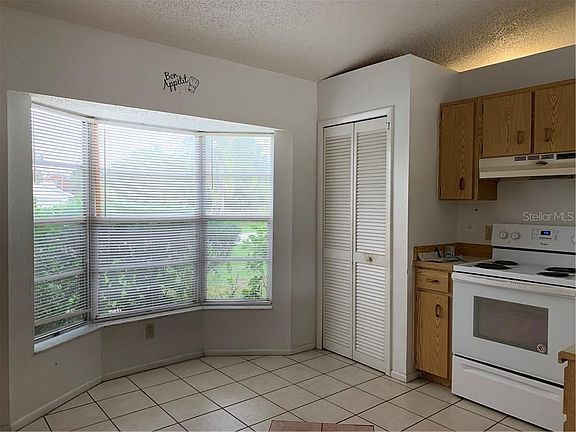 3rd image of 2861 Kraft Dr