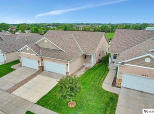 8901 Blacksmith Ct, Lincoln, NE 68507