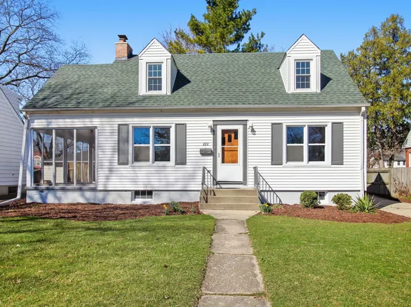 222 S Hudson St, Westmont, IL 60559