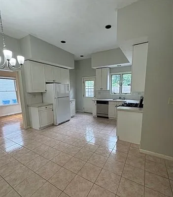 157 Summer St #1 — Photo 2