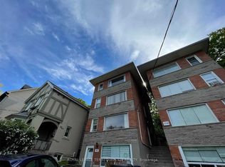 192 Kenilworth Ave E #3, Toronto, ON M4L 3S6